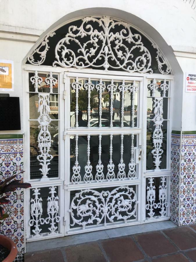 Avda De Las Palmeras Apartment Benalmadena Exterior photo